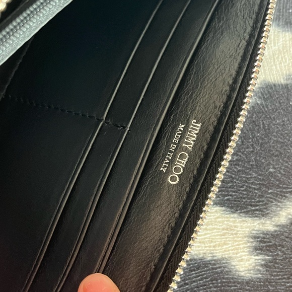 Jimmy Choo Black Patent Star Zip Around Wallet - Picture 15 of 15